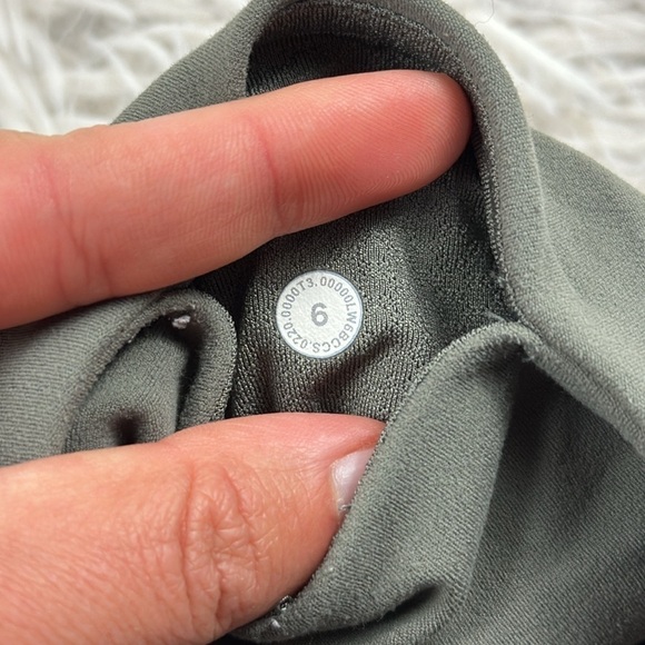 Lululemon Get Centred High Rise Crop 21" Grey Sage - Picture 5 of 7